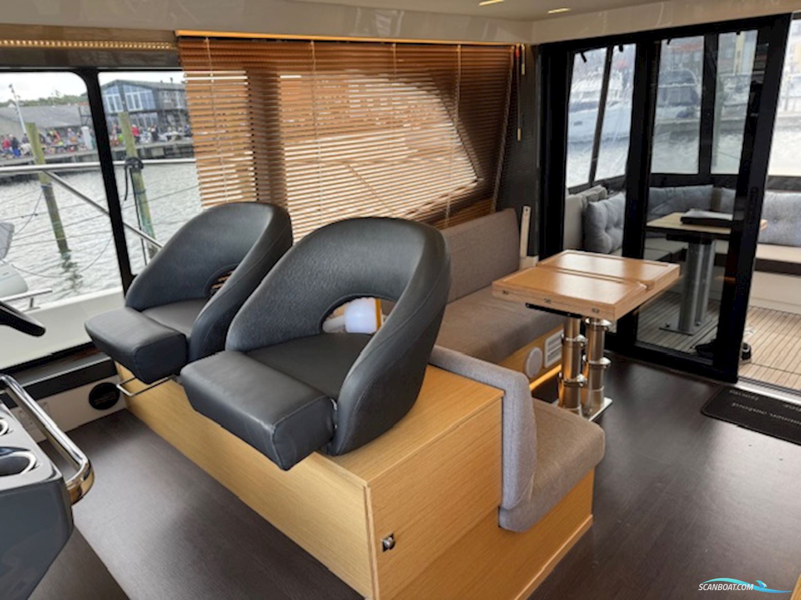 Bavaria R 40 Fly m/ Joystck