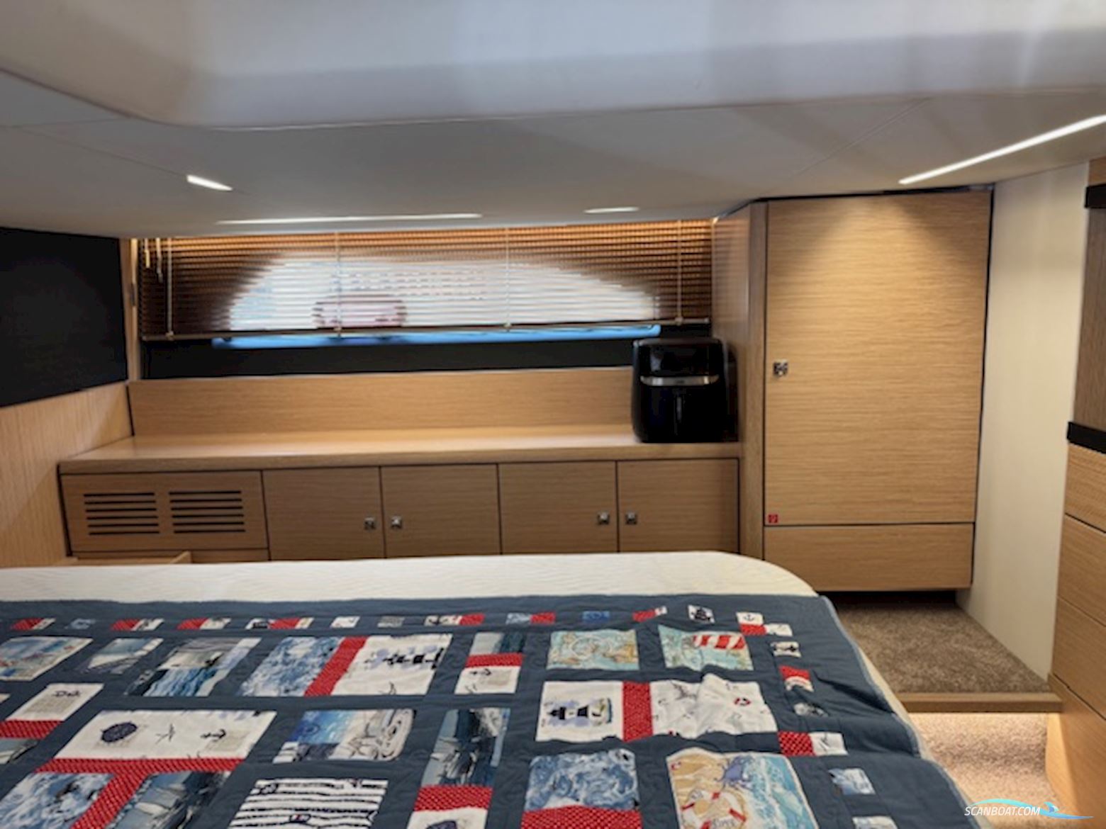 Bavaria R 40 Fly m/ Joystck