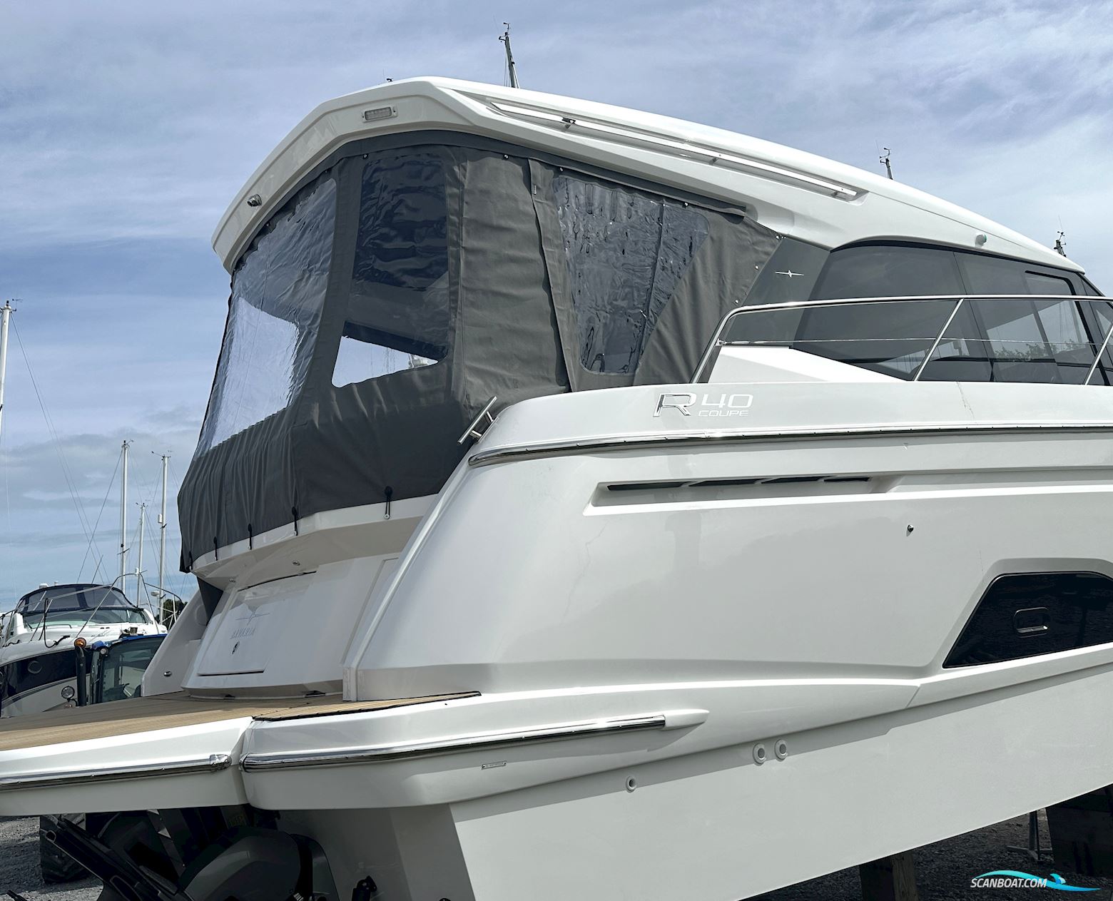 Bavaria R40 Coupe