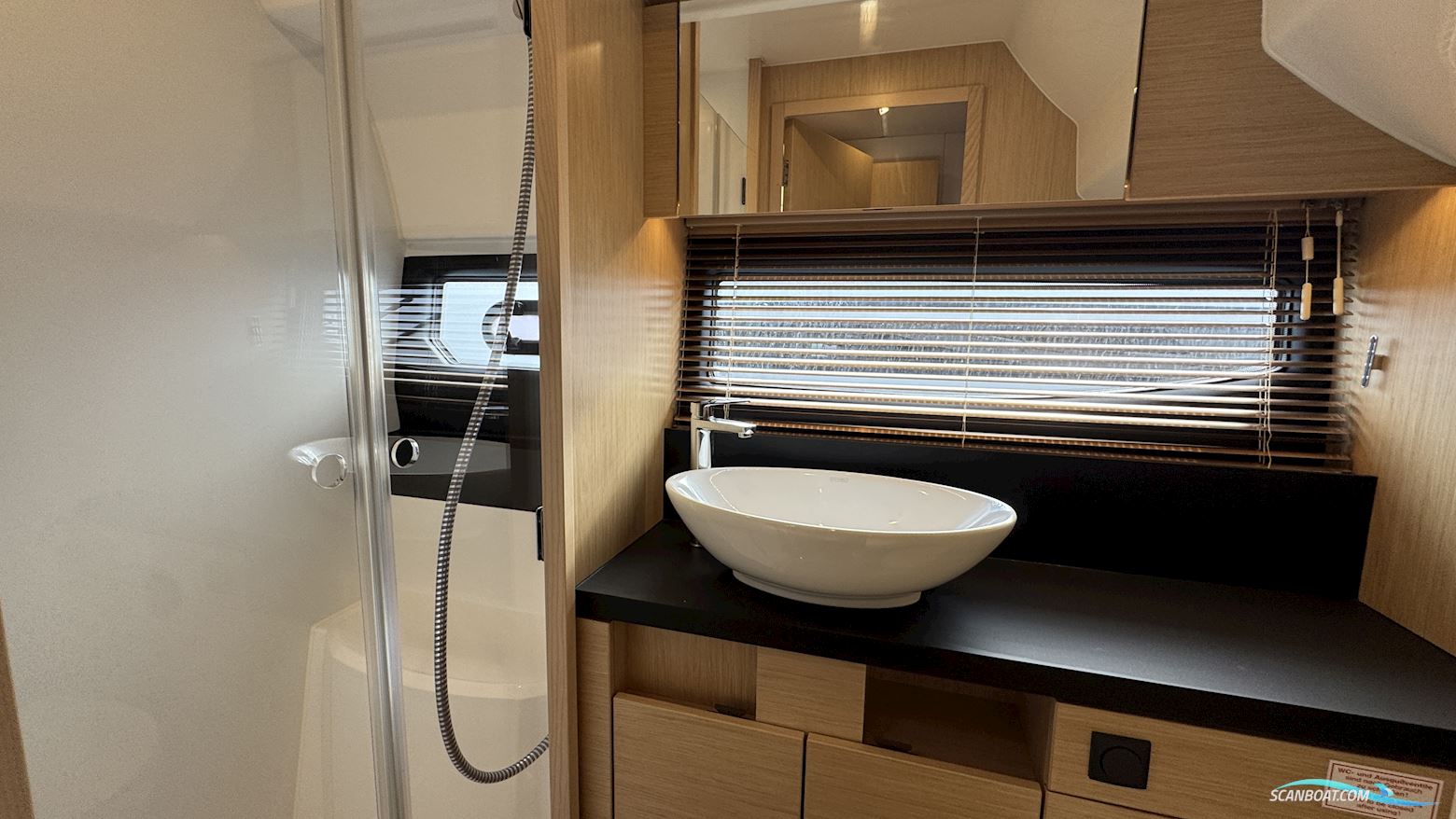 Bavaria R40 Coupe