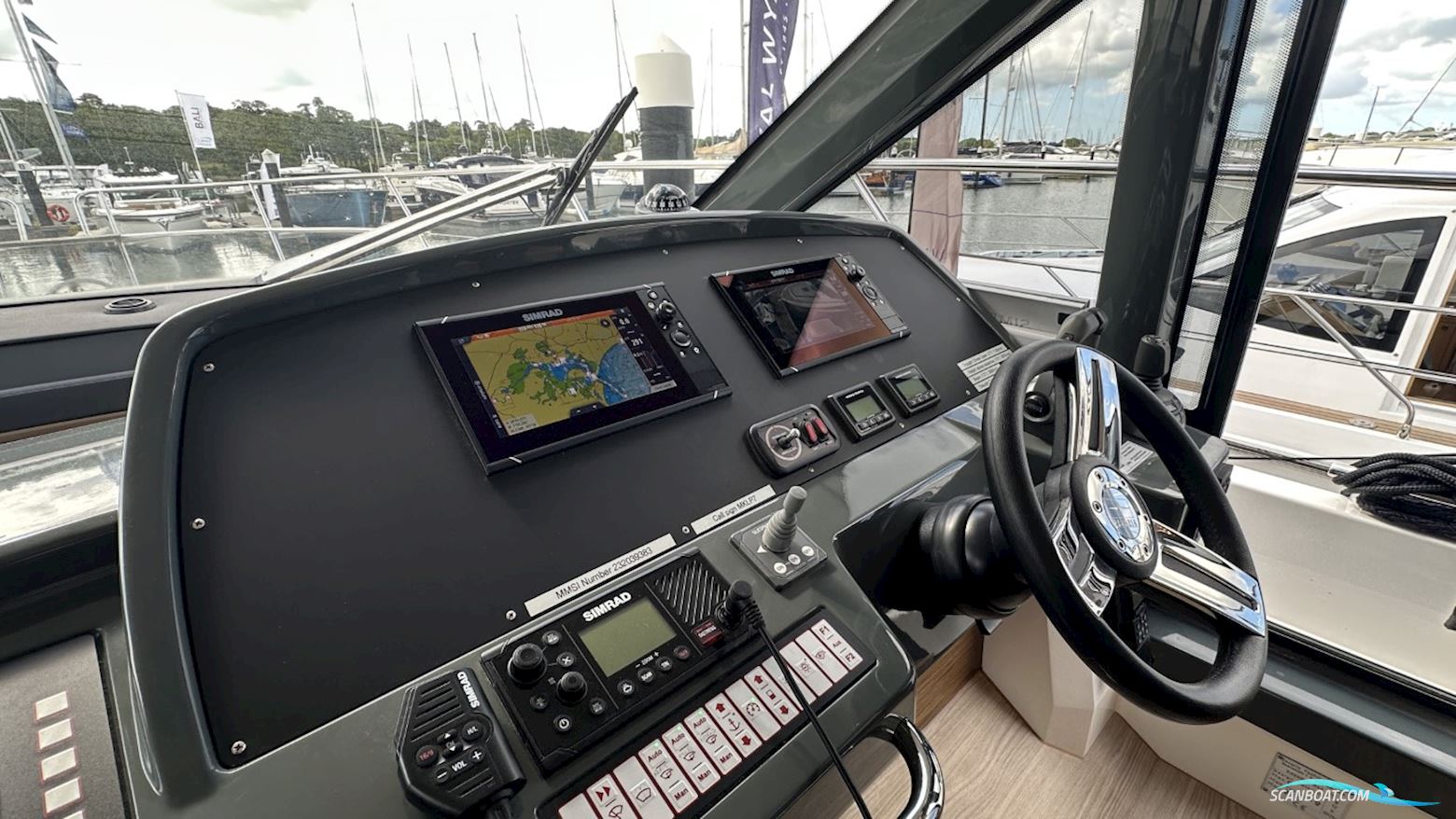 Bavaria R40 Fly