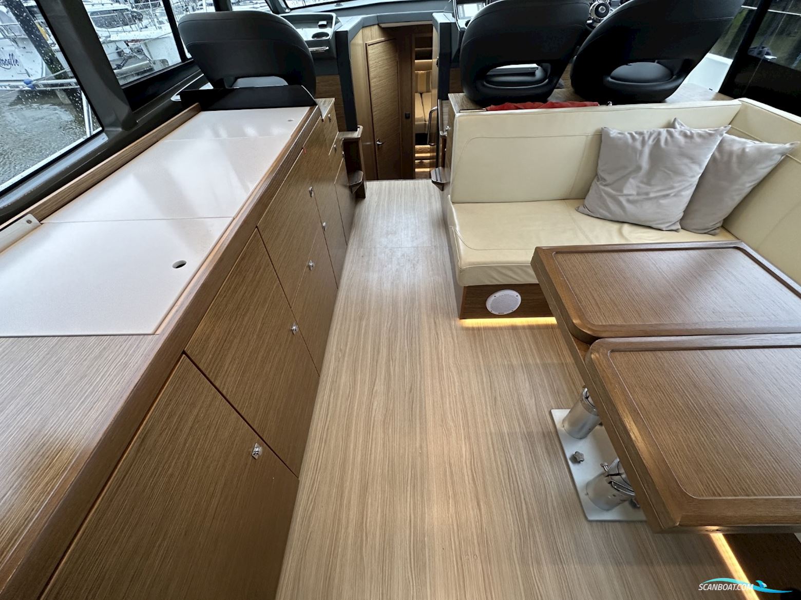 Bavaria R40