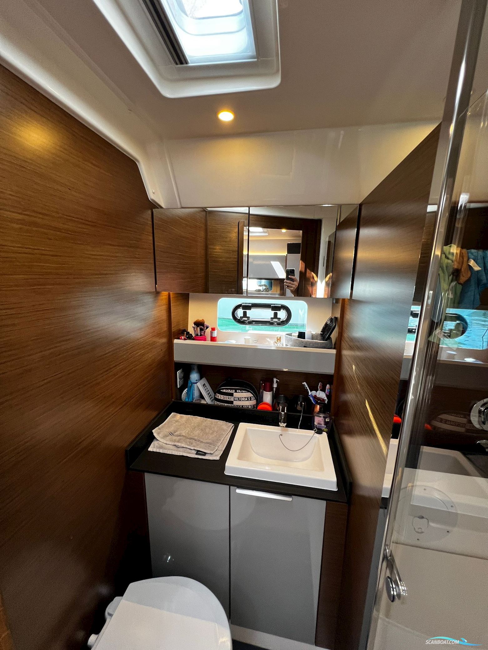 Bavaria S 40 HT