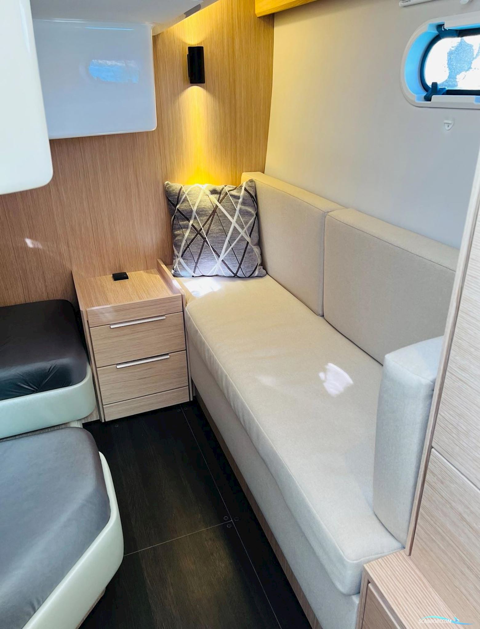 Bavaria S33 HT