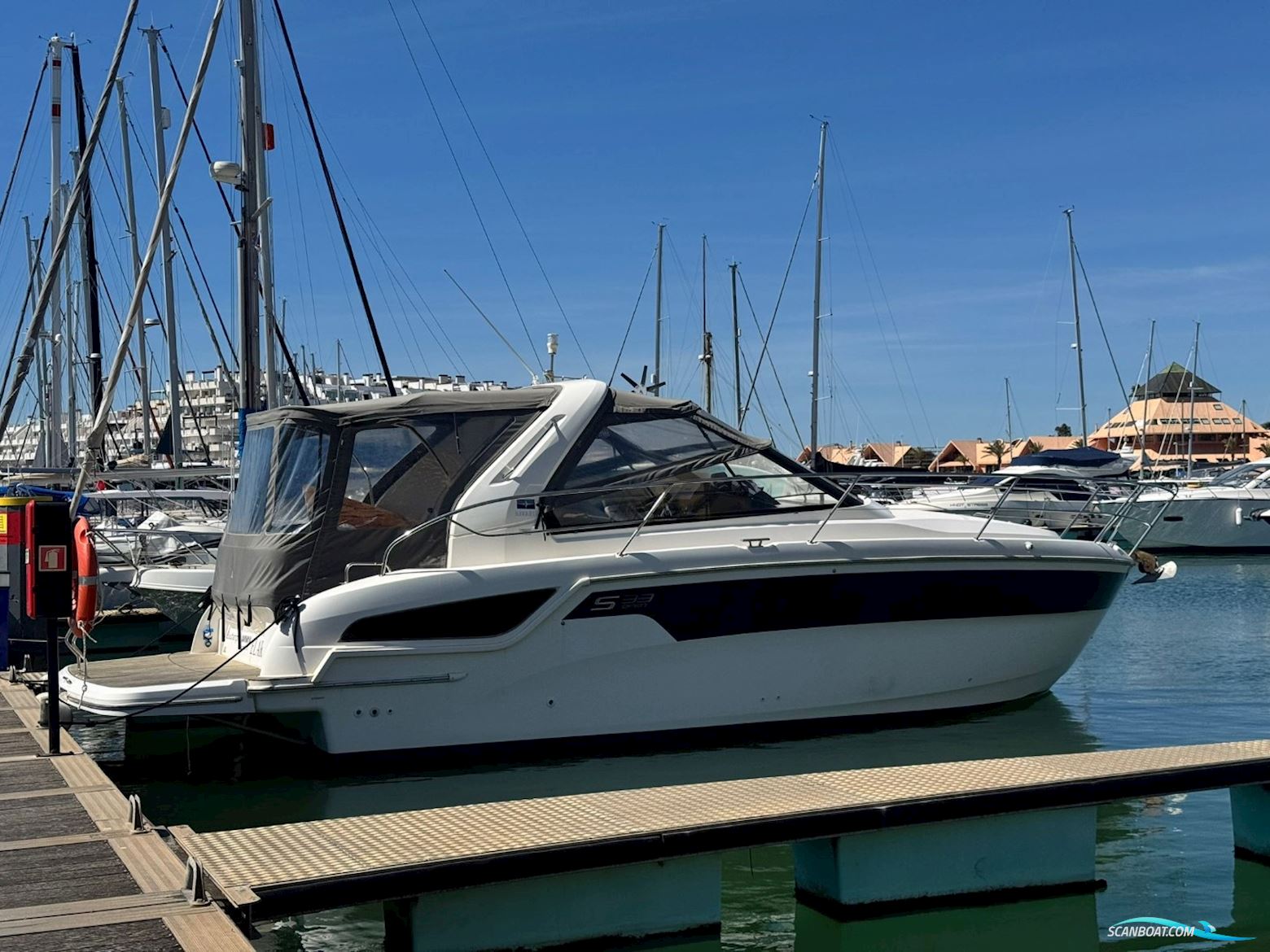 Bavaria S33 Open Motorboot 2022, mit Volvo Penta motor, Portugal