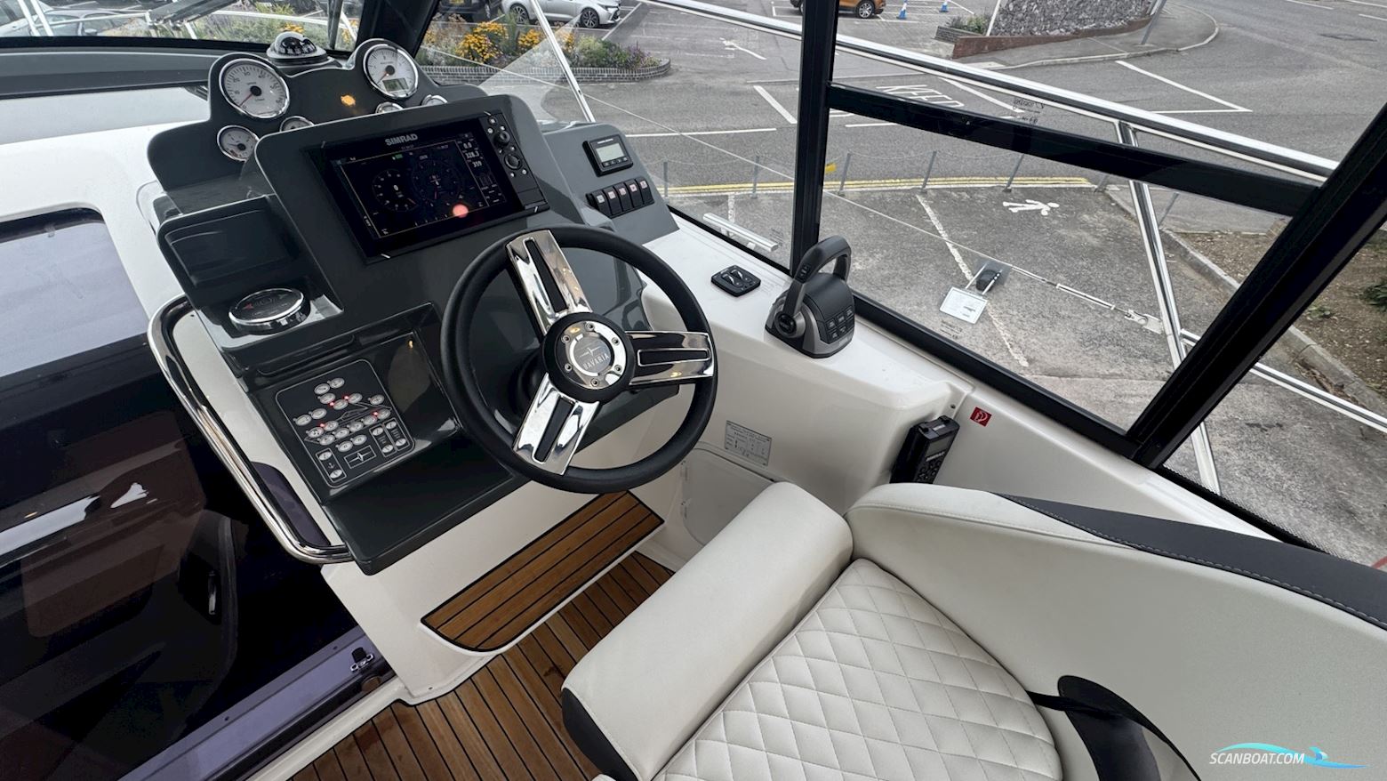Bavaria S33HT