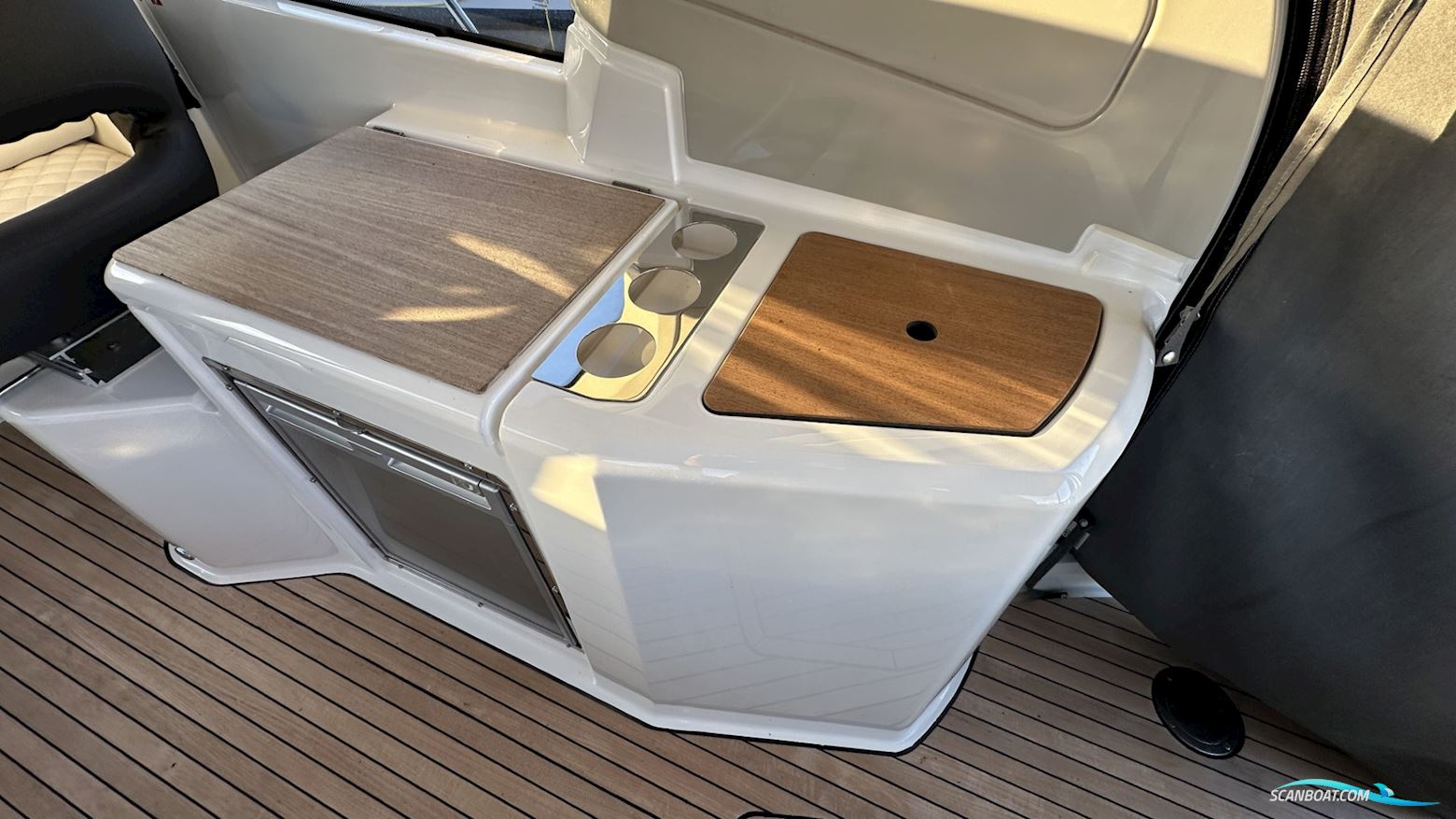 Bavaria S33HT