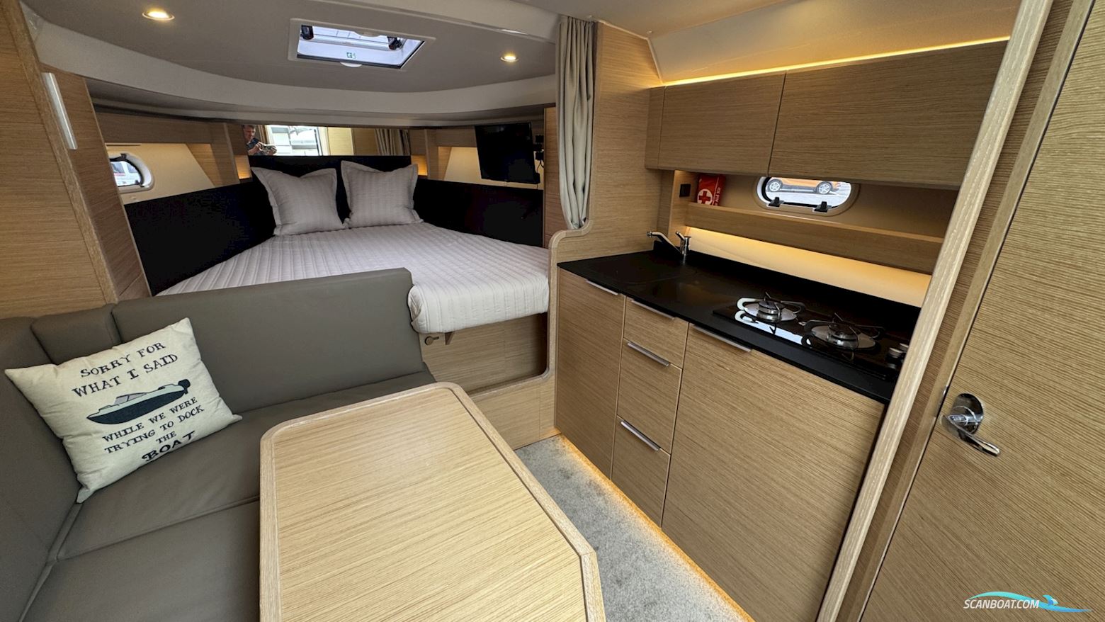 Bavaria S33HT