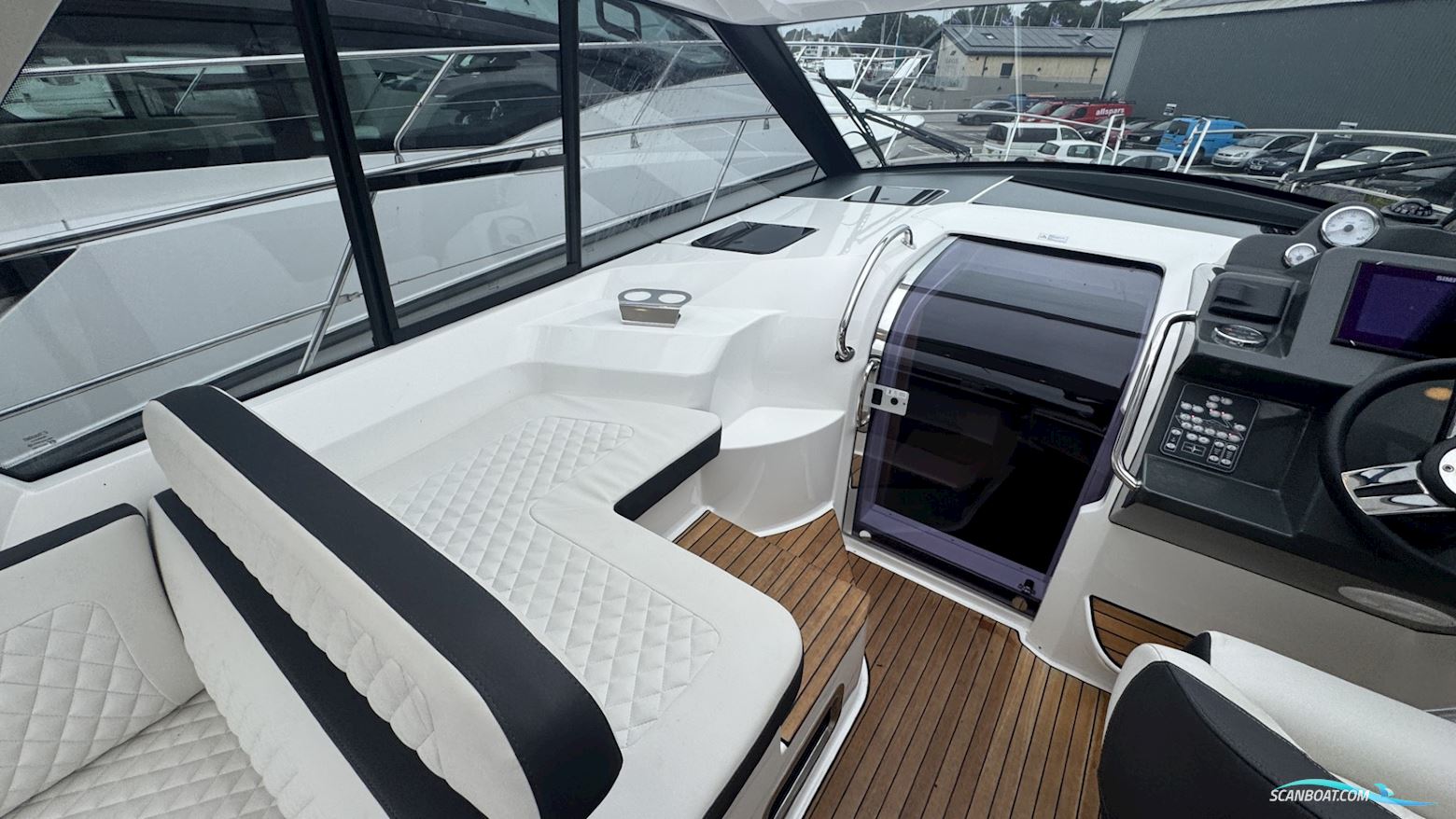 Bavaria S33HT