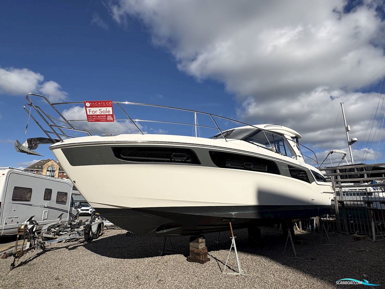 Bavaria S36 Motorboot 2017, mit Volvo Penta motor, England