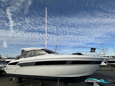 Bavaria S40 Coupe Motorboot 2017, mit Volvo Penta motor, England