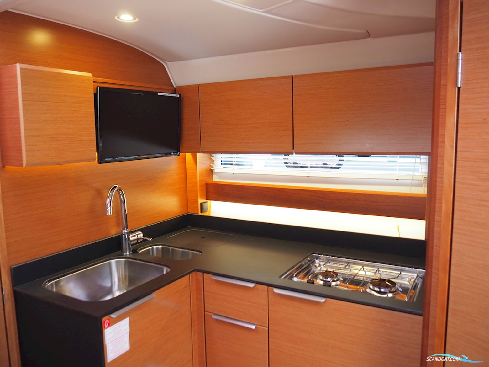 Bavaria Sport 360 HT