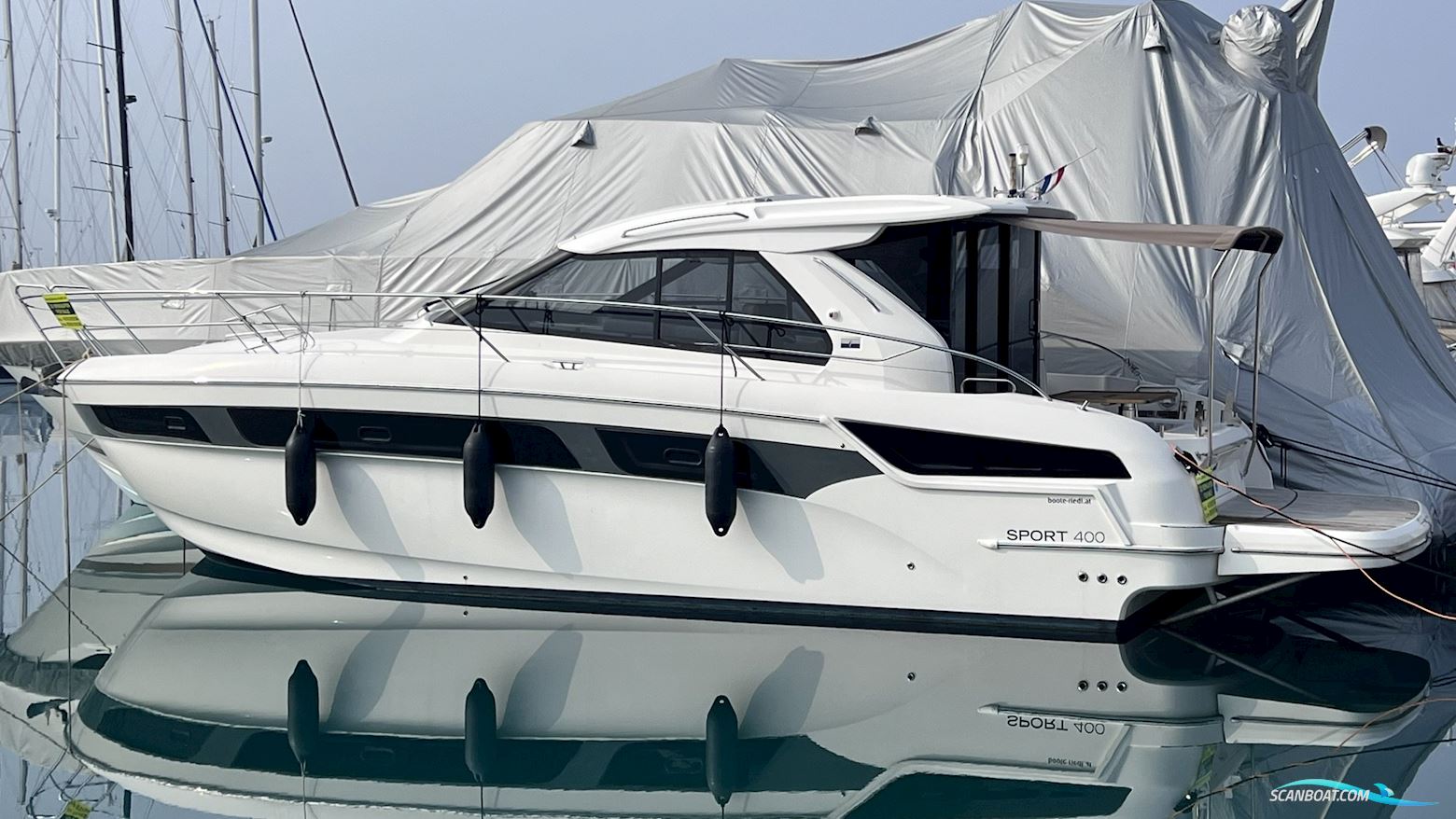 Bavaria SPORT 400 COUPE - DIESEL Motorboot 2015, mit VOLVO PENTA D4-300 EVC DUOPROP motor, Kroatien