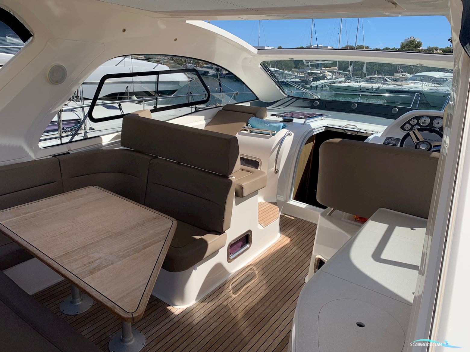 Bavaria Sport 43 Hard Top