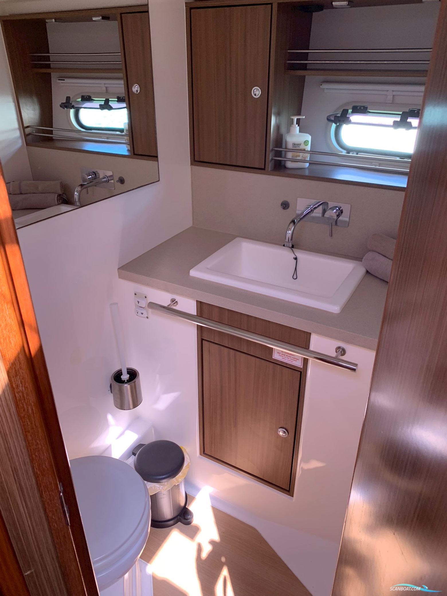 Bavaria Sport 43 Hard Top