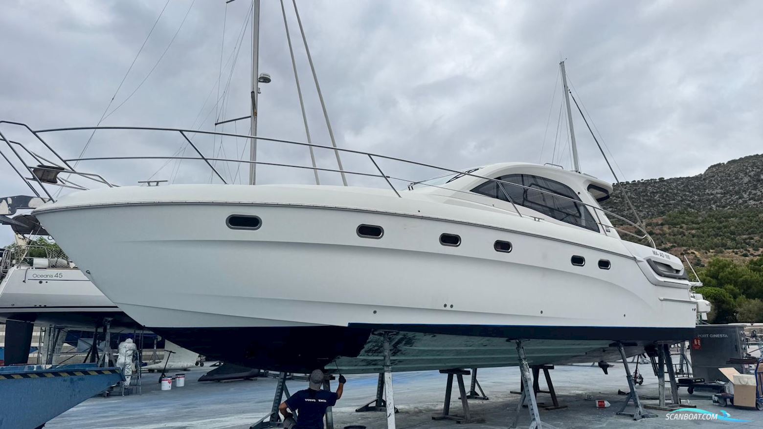 Bavaria Sport 43 Hard Top