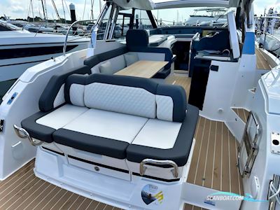 Bavaria SR 35 Hardtop Motorboot 2024, mit Volvo motor, Niederlande