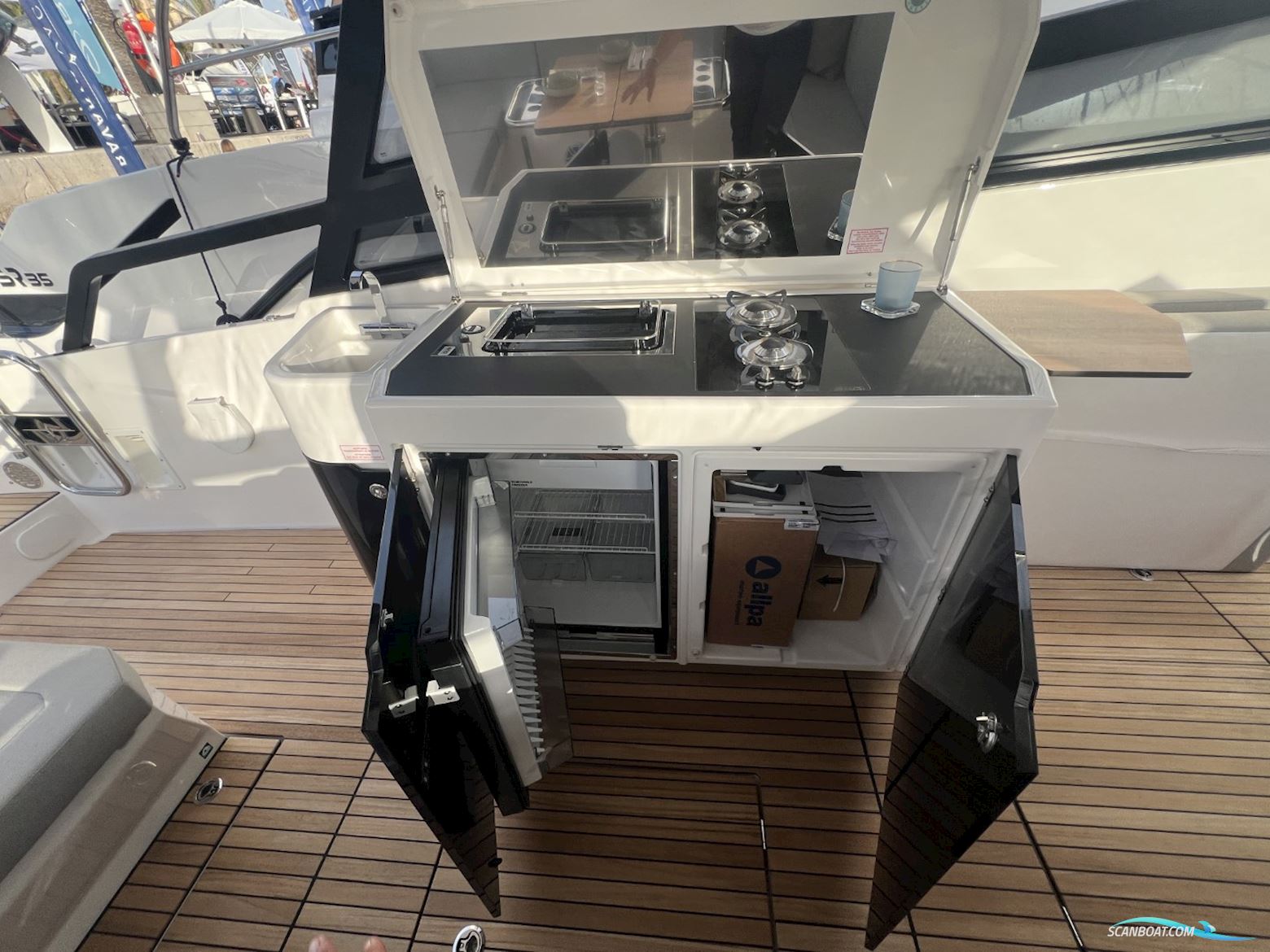 Bavaria Vida 33 Hard Top