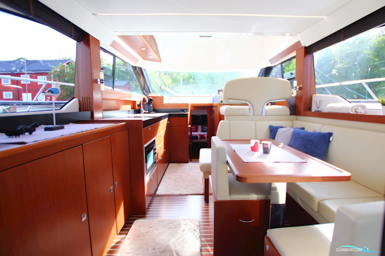 Bavaria Viertes 420 Fly