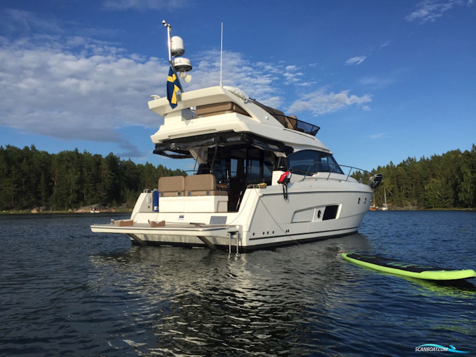 Bavaria Viertes 420 Fly