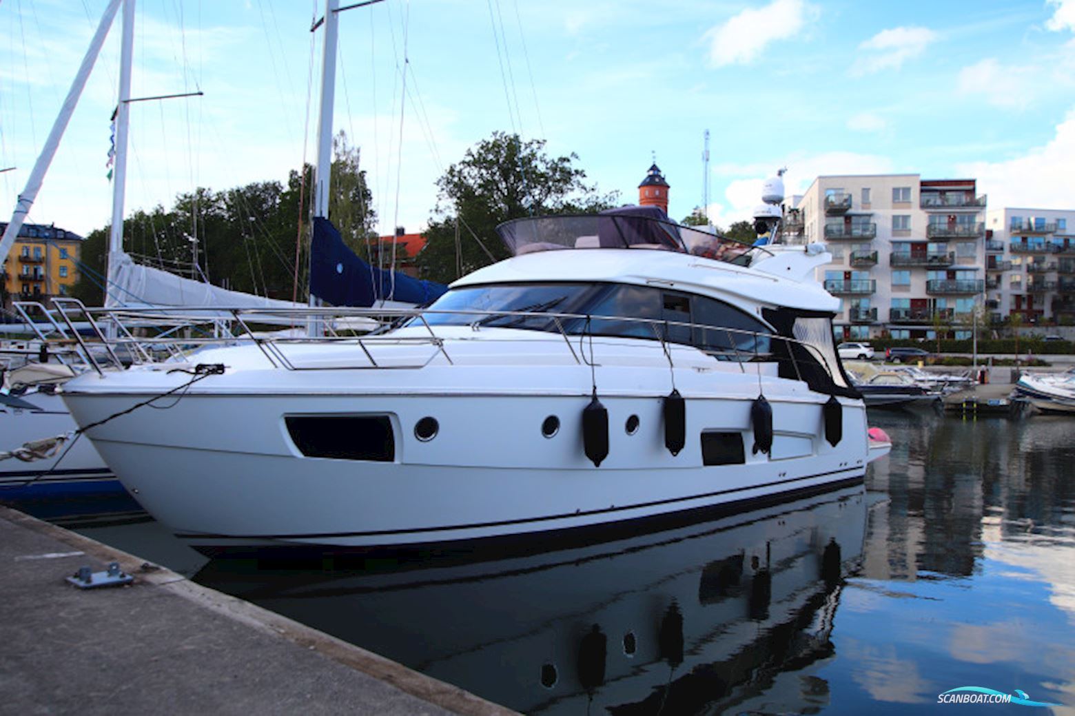 Bavaria Viertes 420 Fly Motorboot 2014, mit Volvo Penta D6 370 Evc motor, Sweden