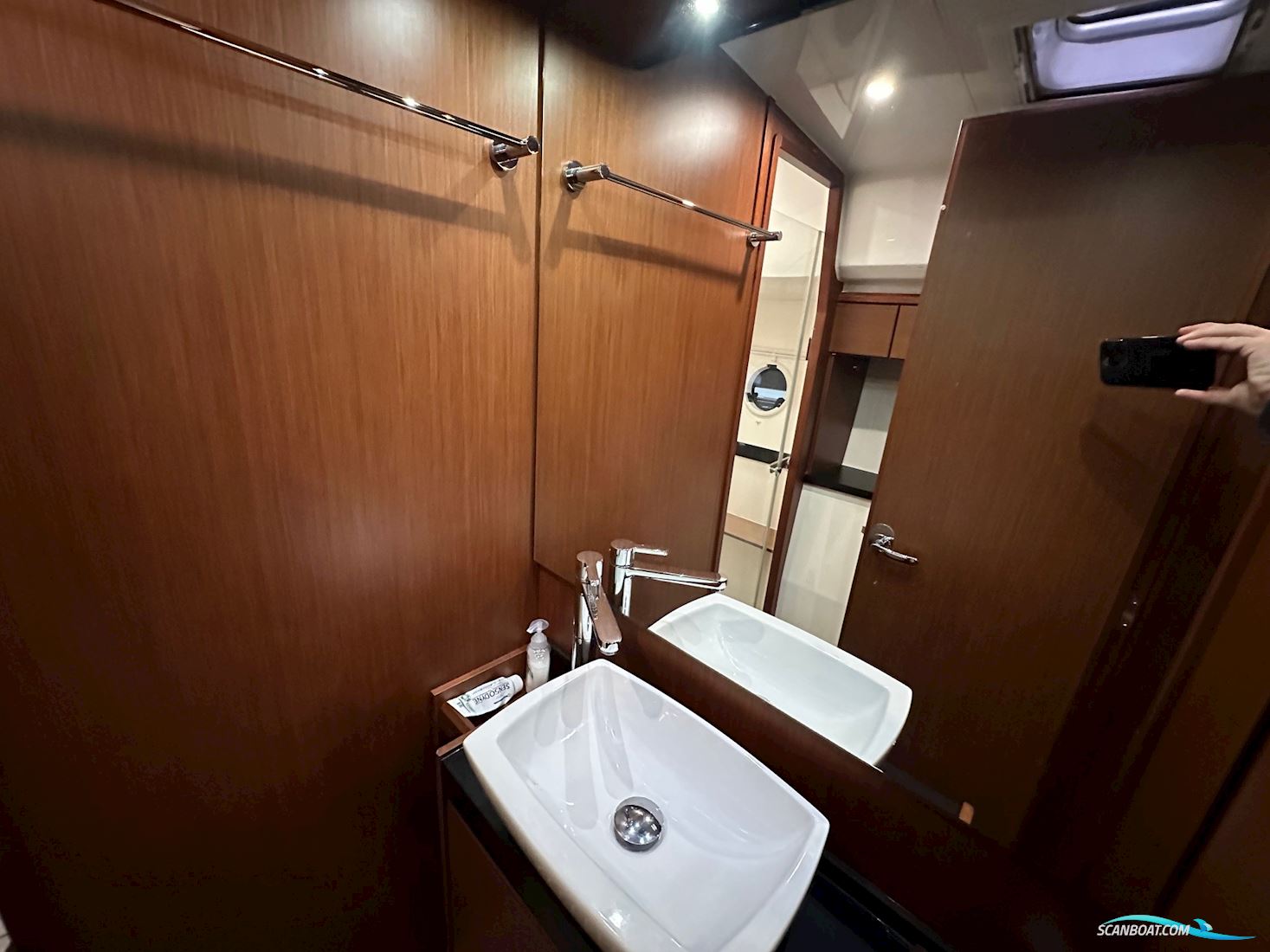 Bavaria Virtess 420 Fly Super