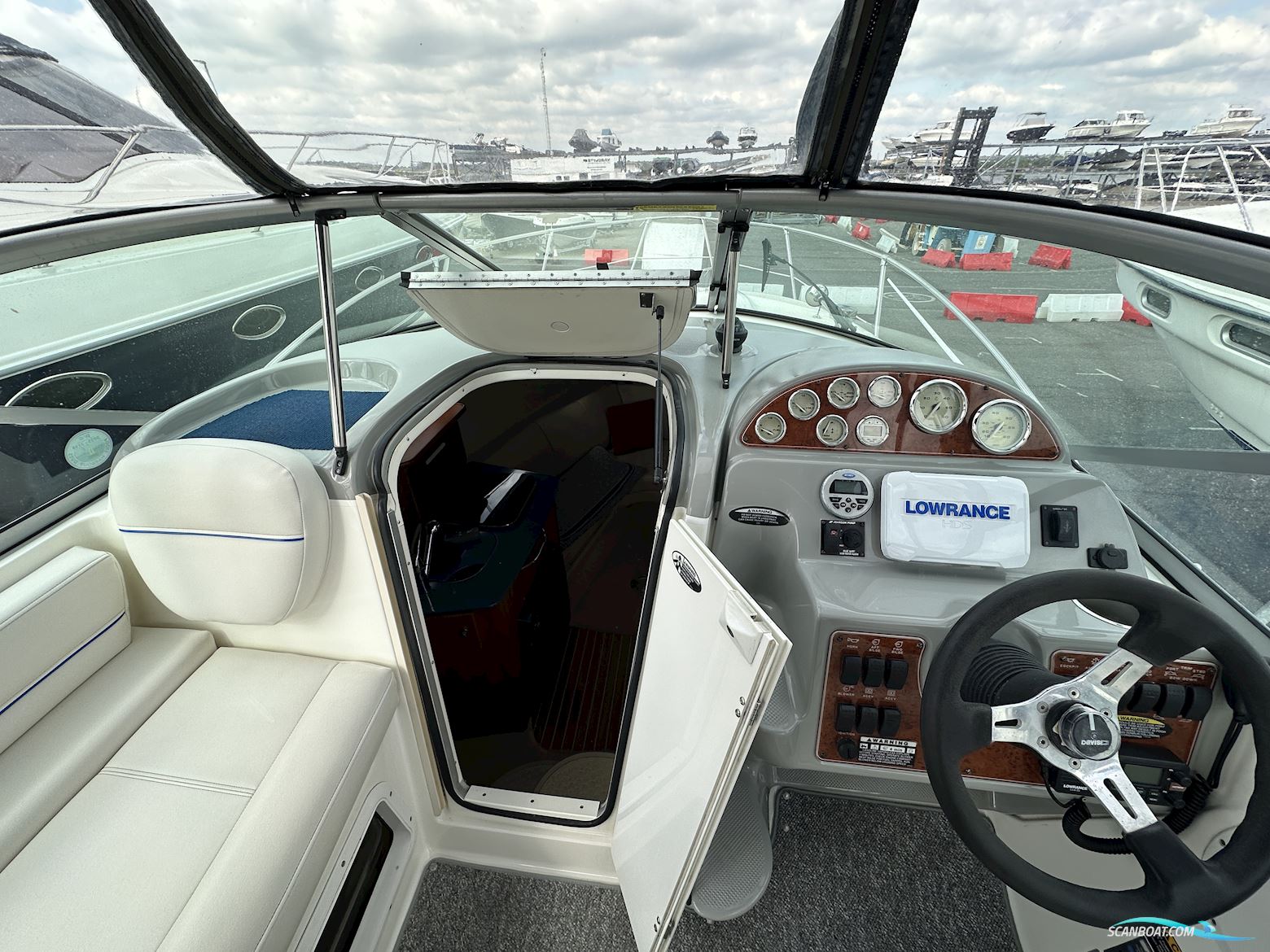 Bayliner  245