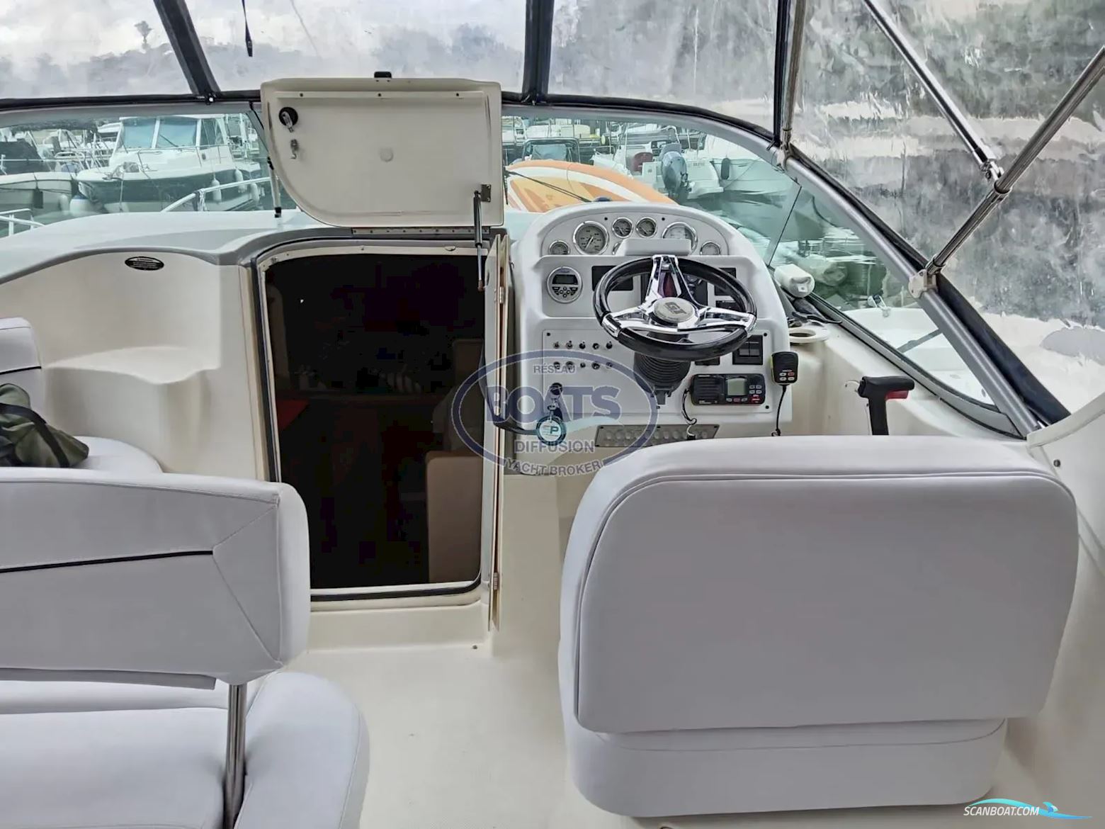 Bayliner  285 Motorboot 2009, mit Mercruiser  motor, Frankreich