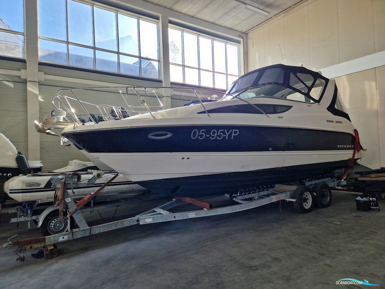 Bayliner  285