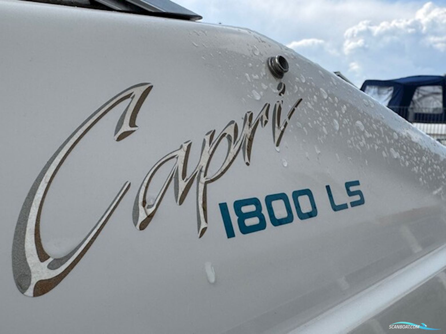 Bayliner 1802 Capri LS Bowrider Med 120 hk Mercury Force - Sælges Engros