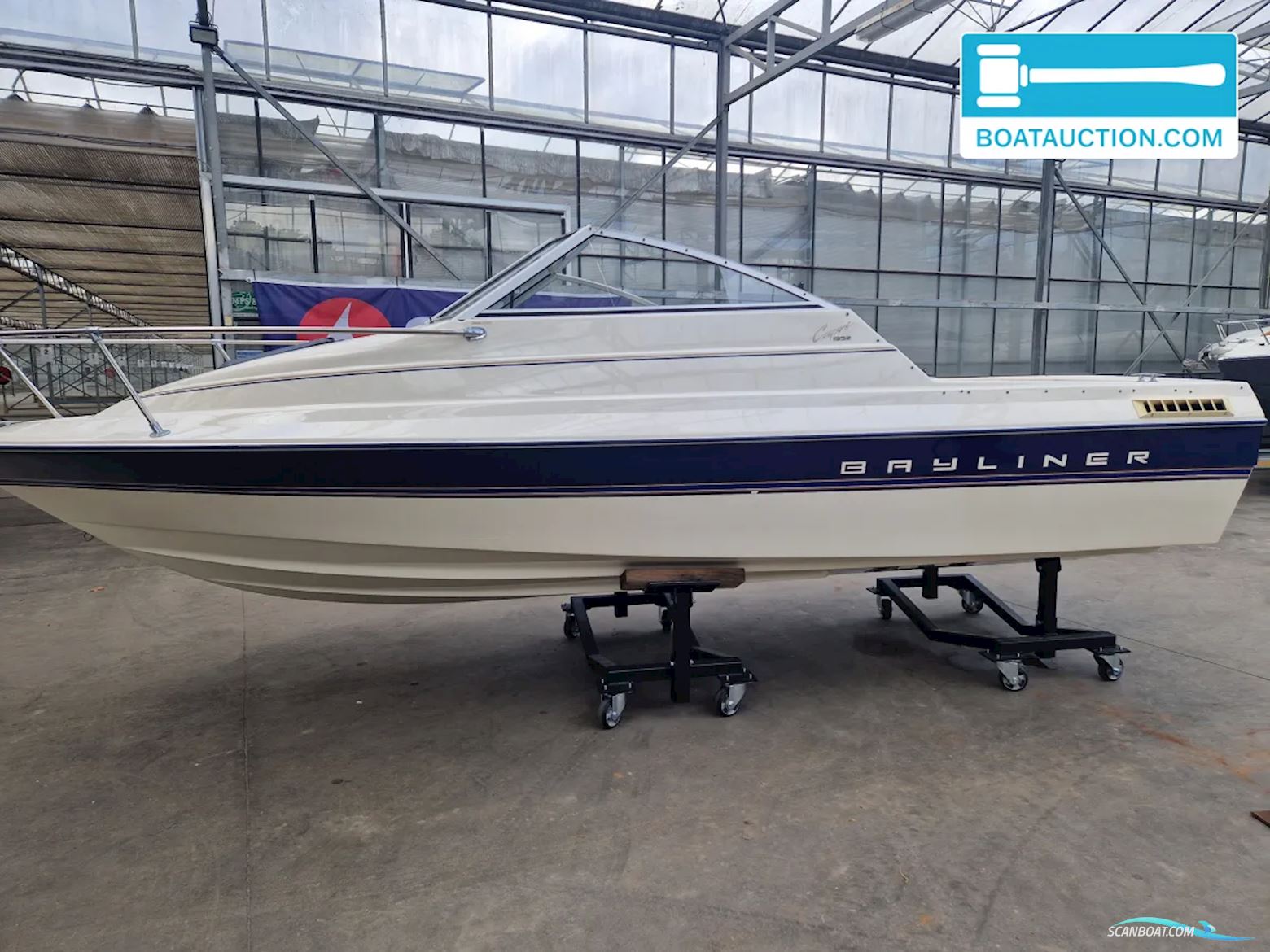 Bayliner 1952 Capri Motorboot 1995, mit Mercruiser motor, Belgien