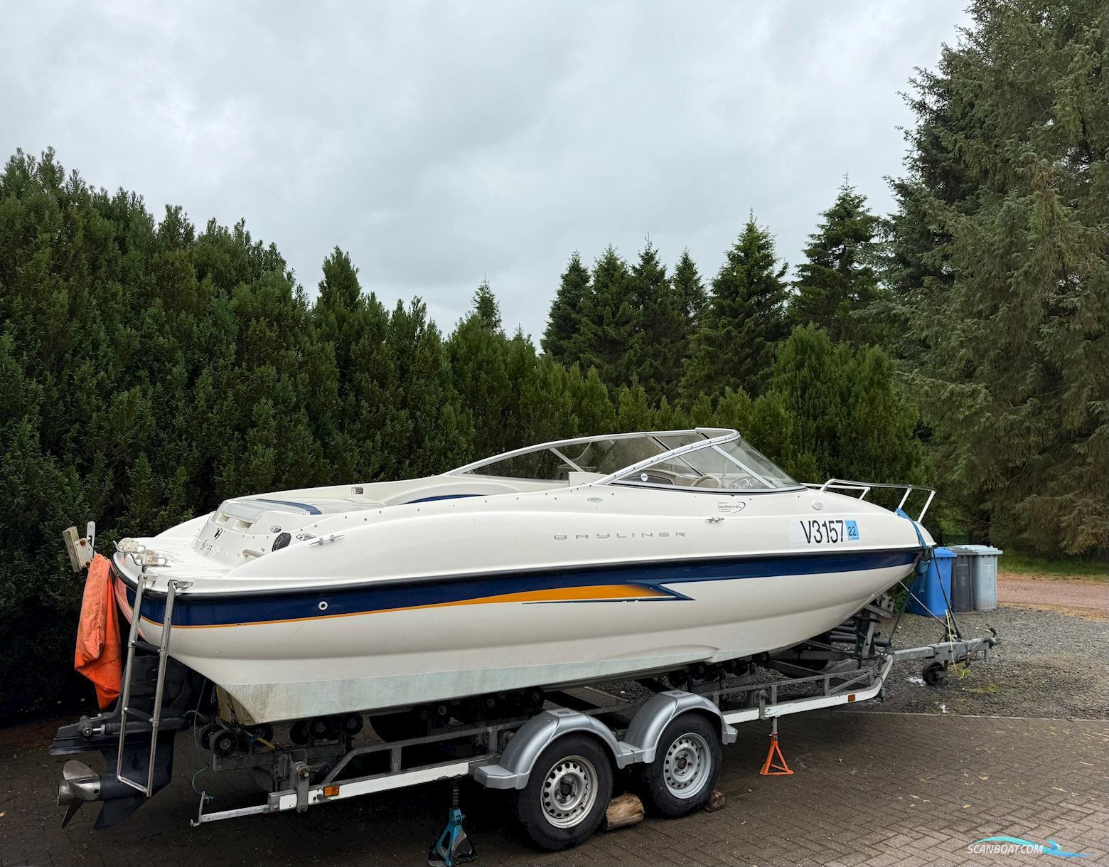 Bayliner 212 Capri