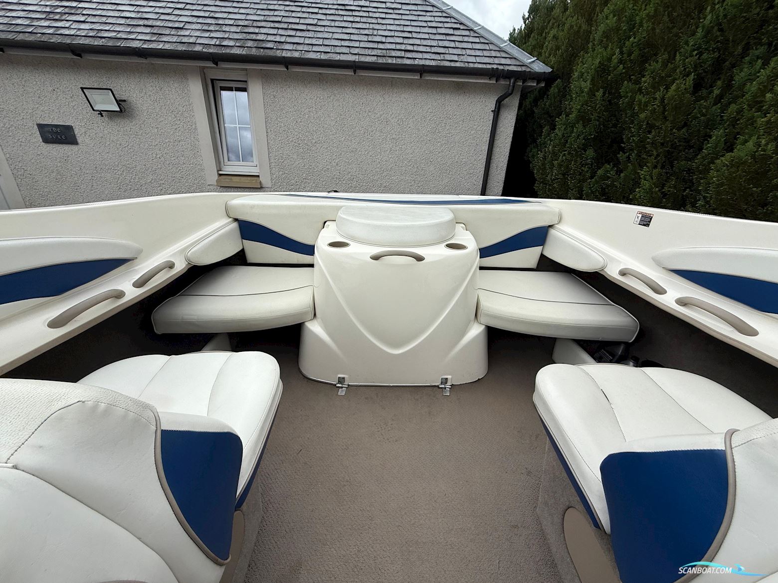 Bayliner 212 Capri