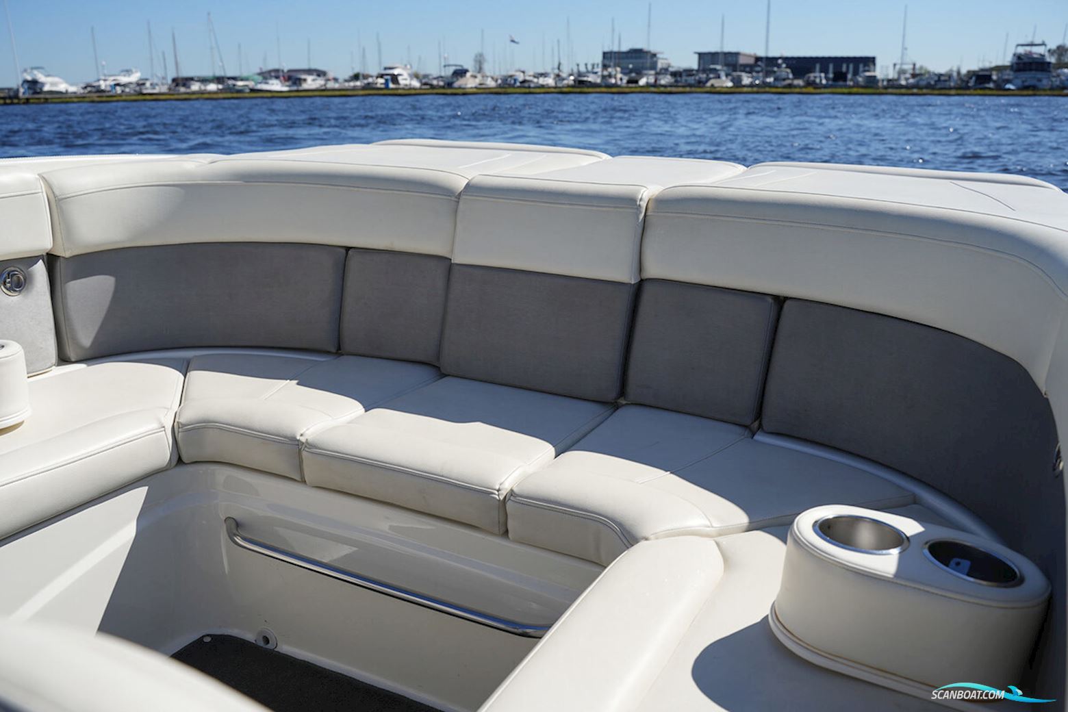 Bayliner 225