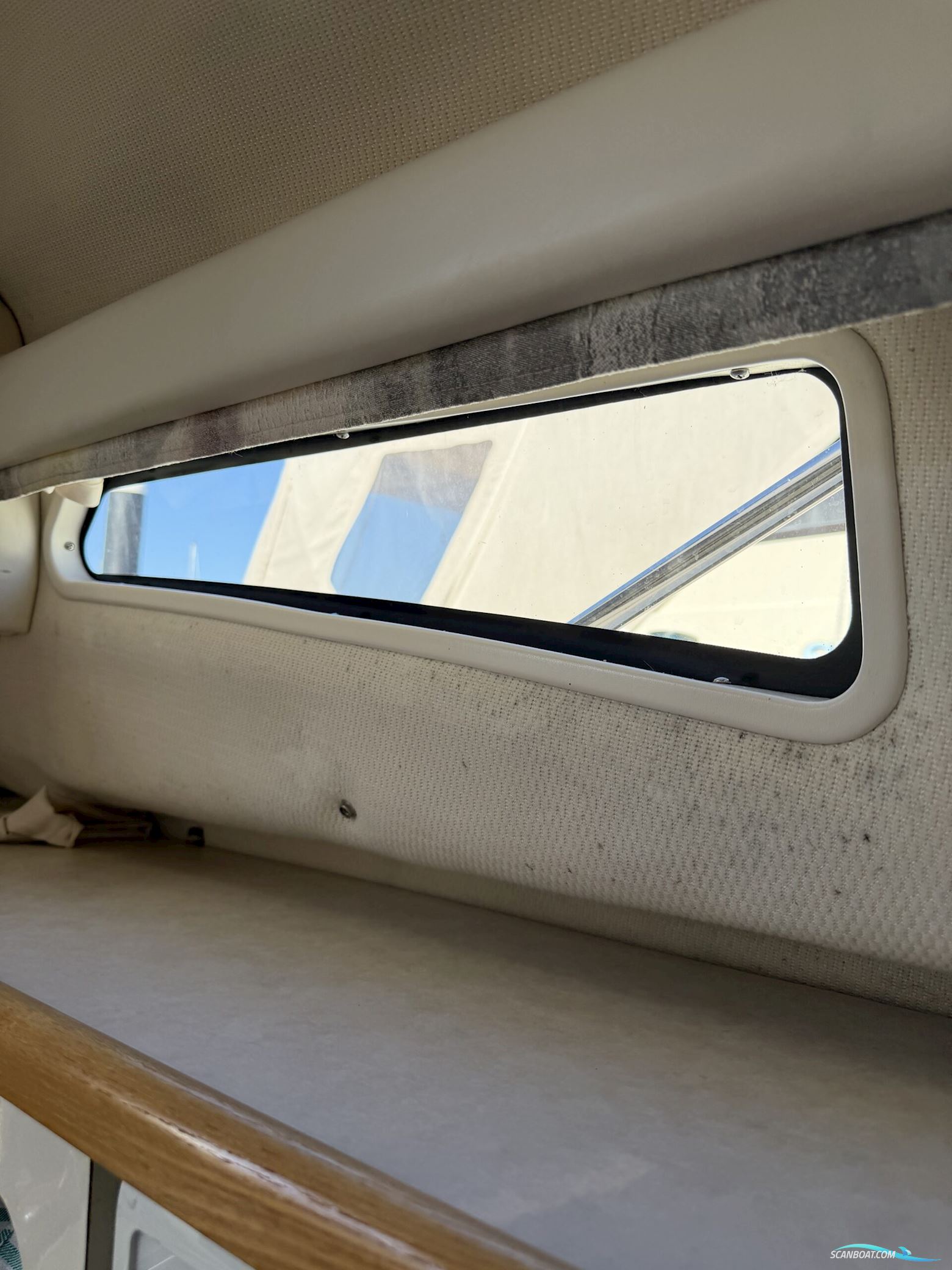 Bayliner 2355 Ciera med ferskvandskølet motor