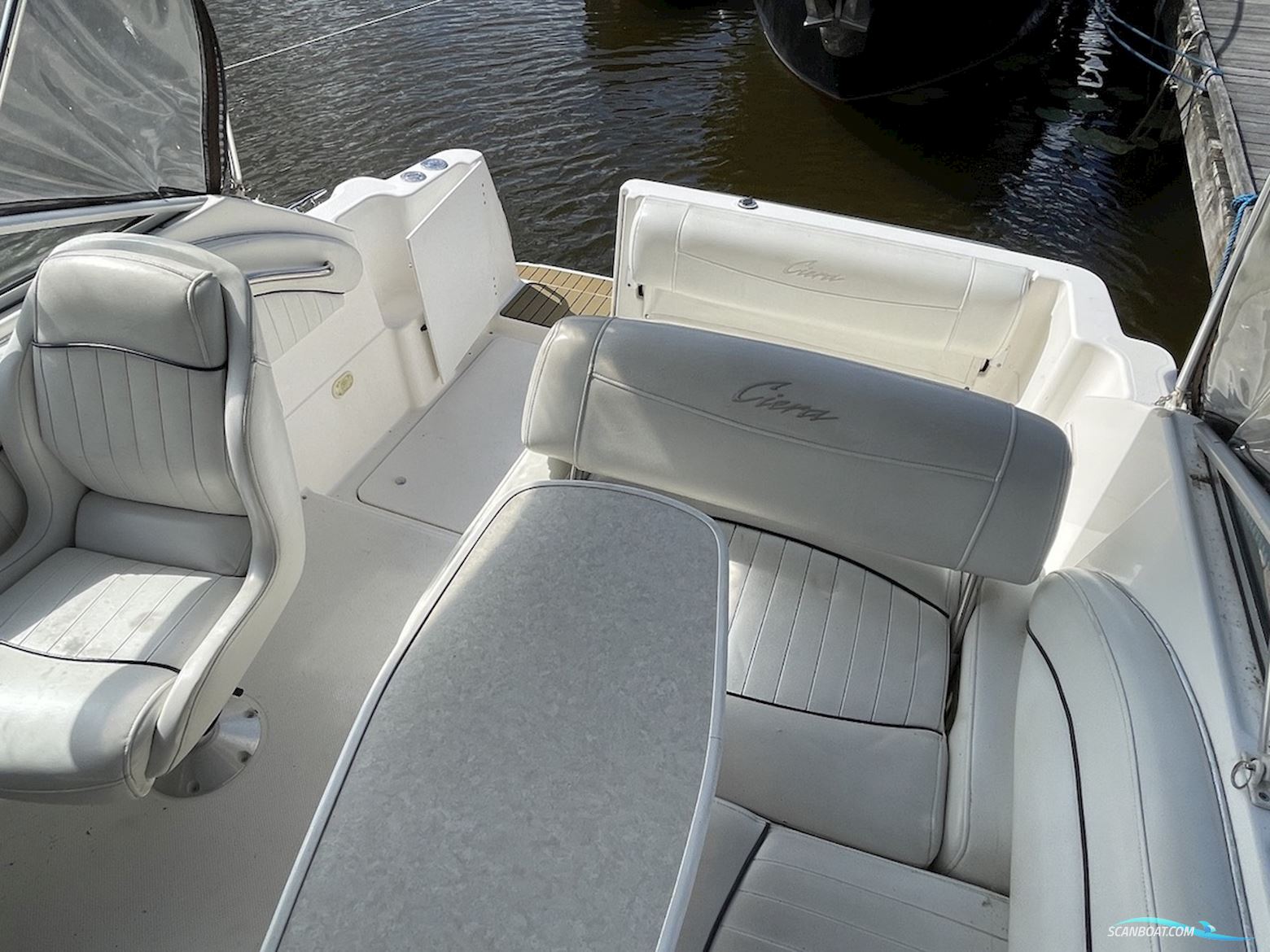 Bayliner 2355 Ciera