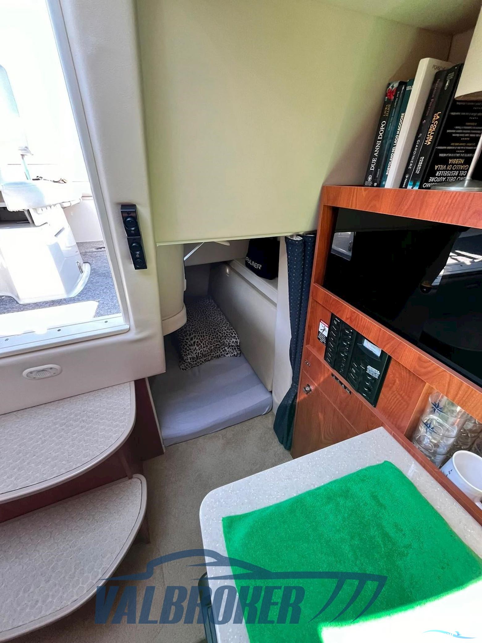 Bayliner 245