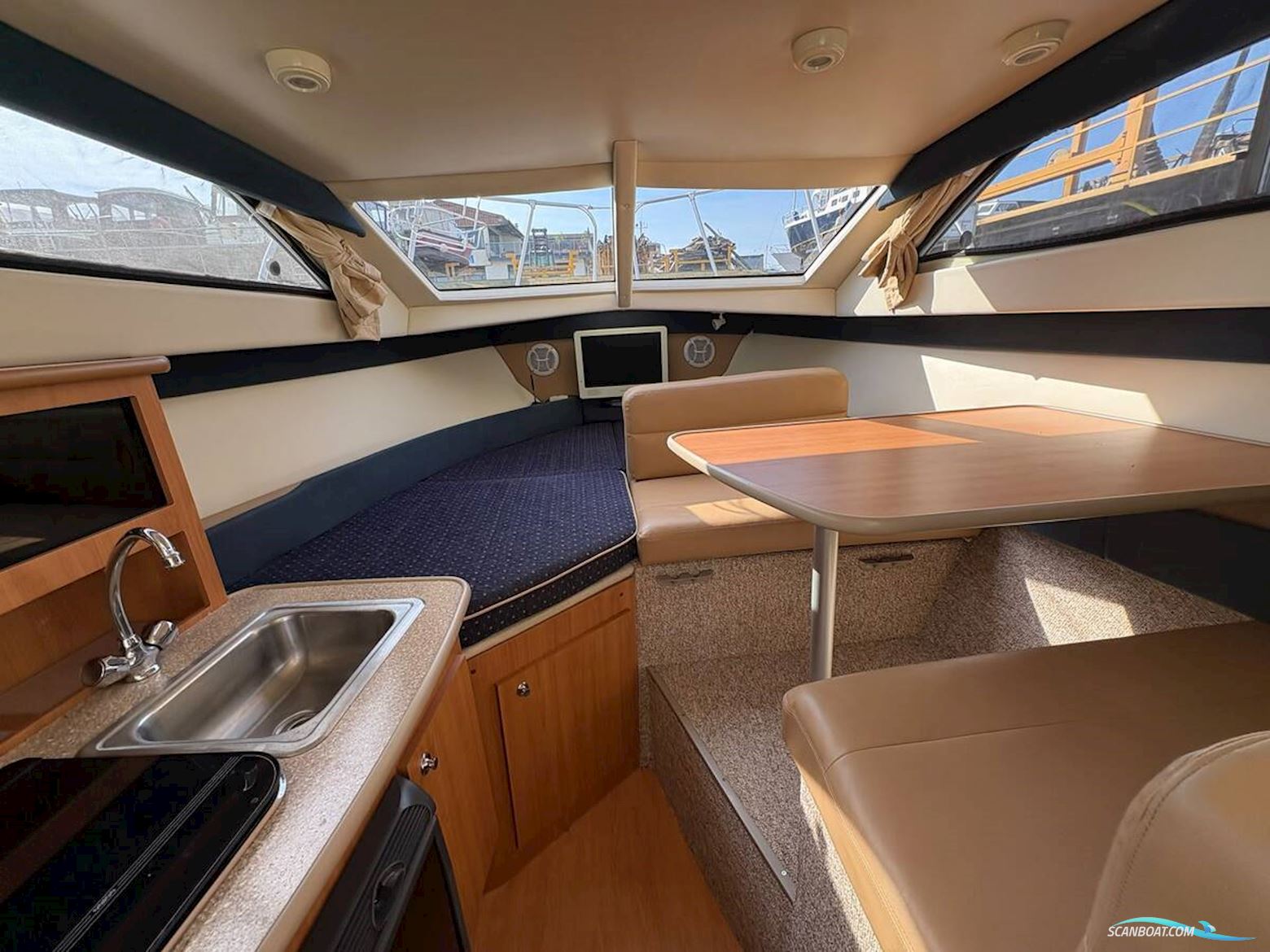 Bayliner 246 Discovery