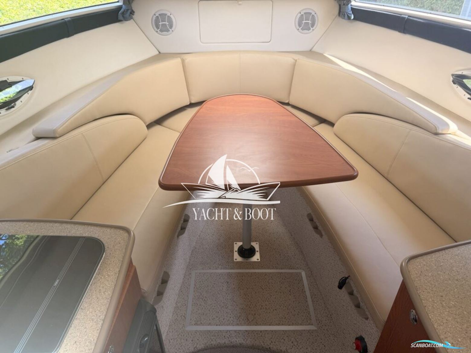 Bayliner 265
