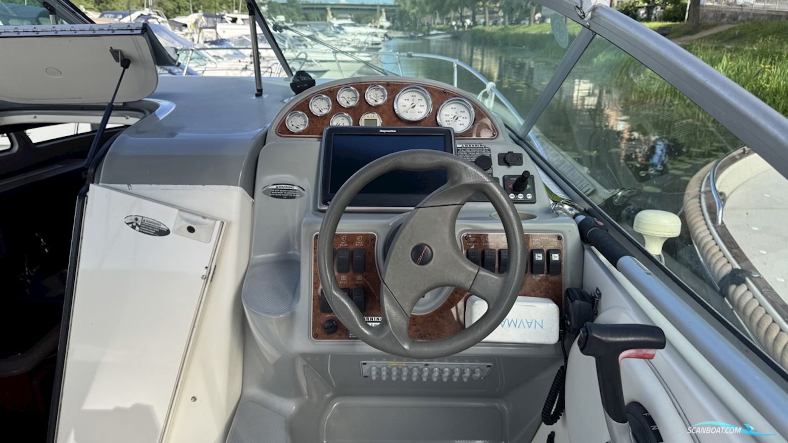 Bayliner 275C