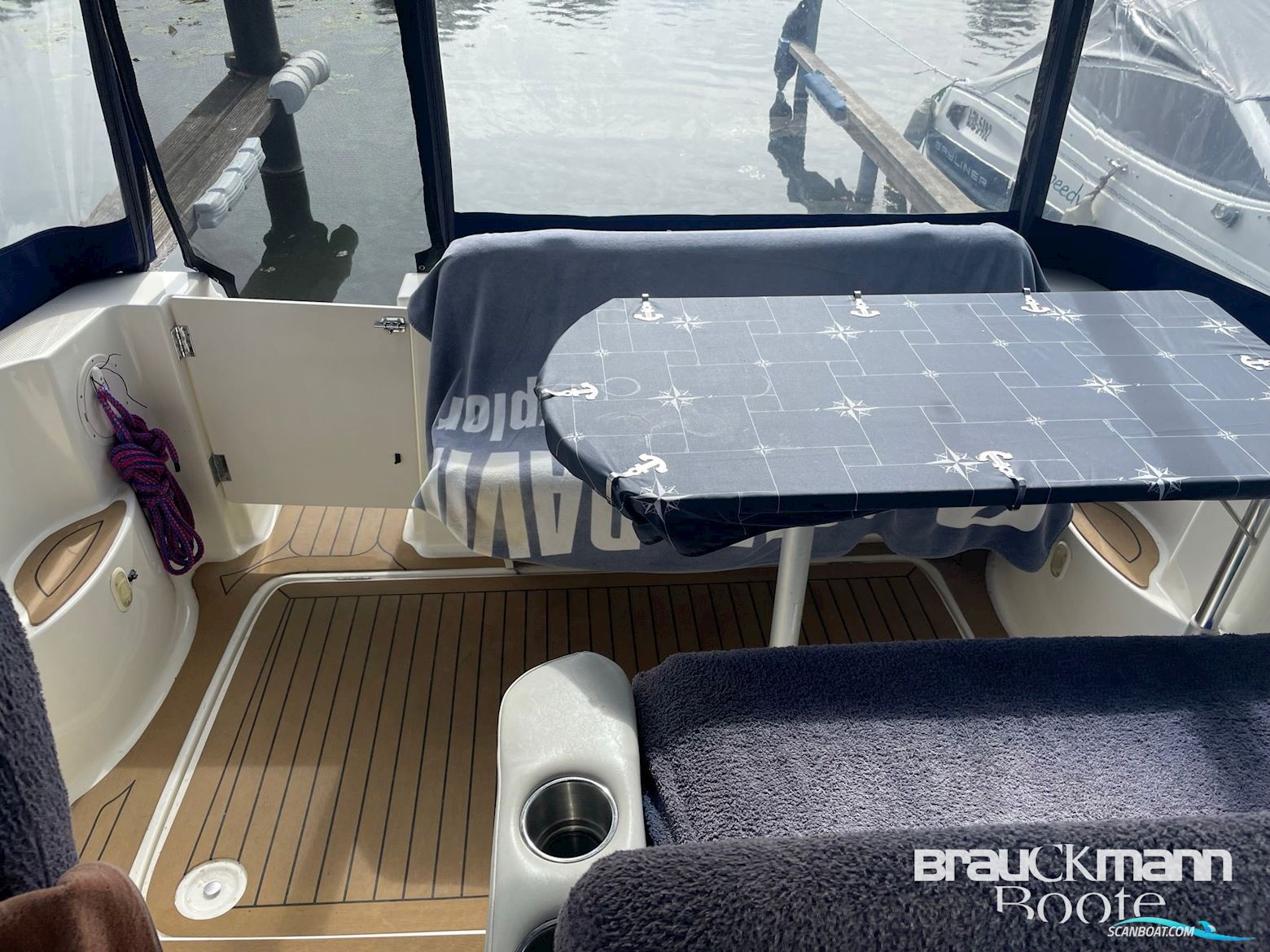 Bayliner 285