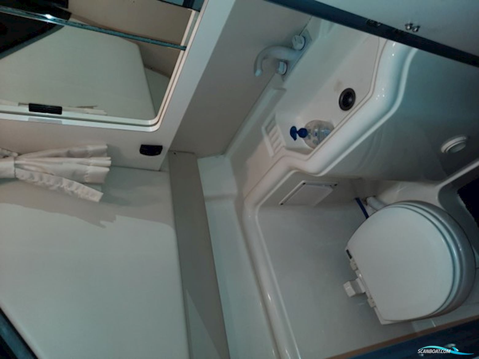 Bayliner 288 Flybridge Årg. 2008 - 250 HK DIESEL...