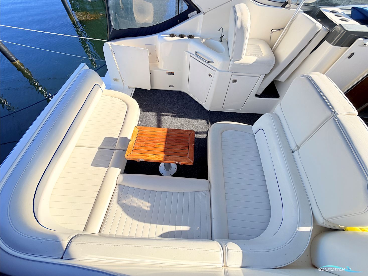 Bayliner 305