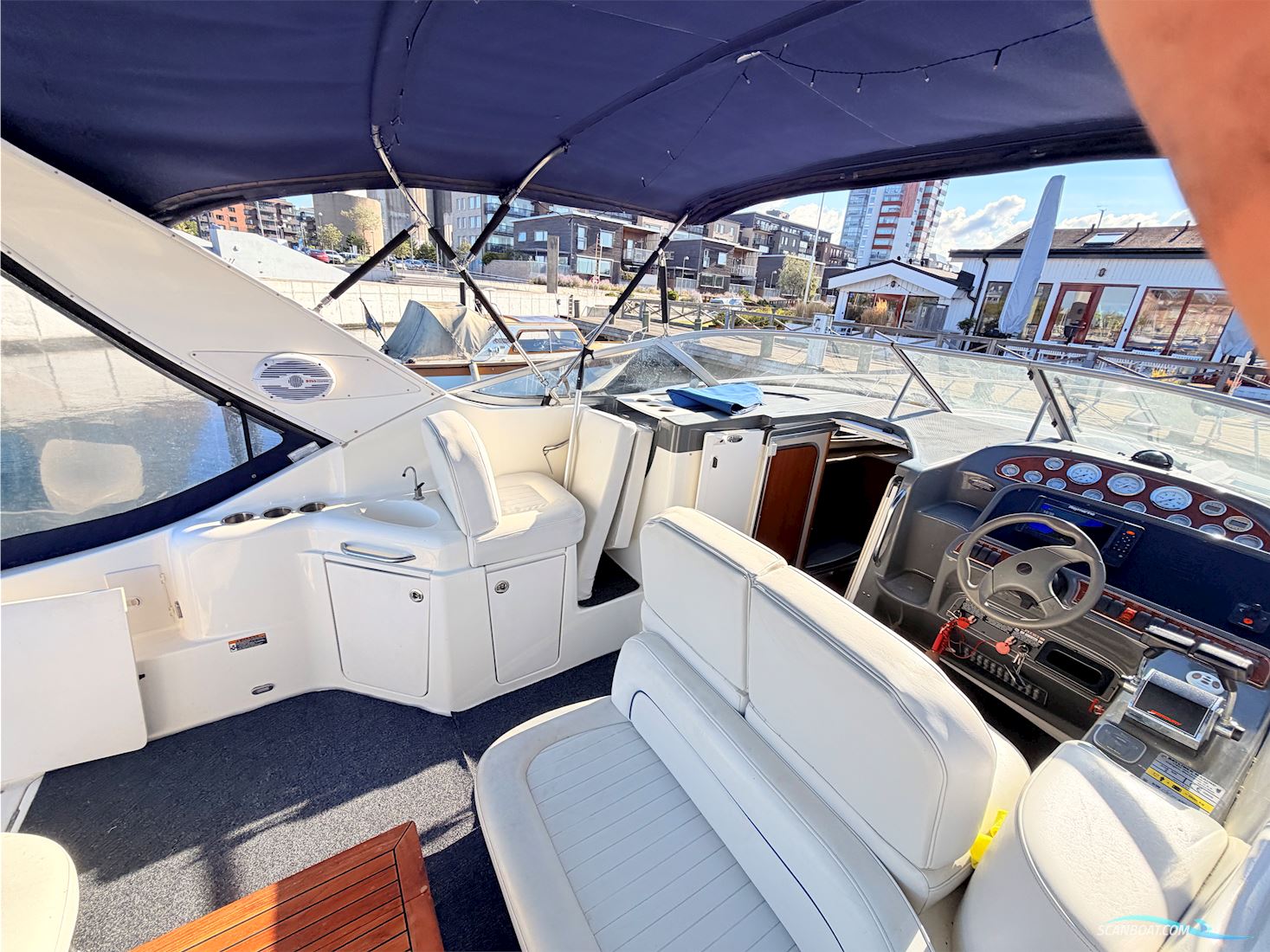 Bayliner 305