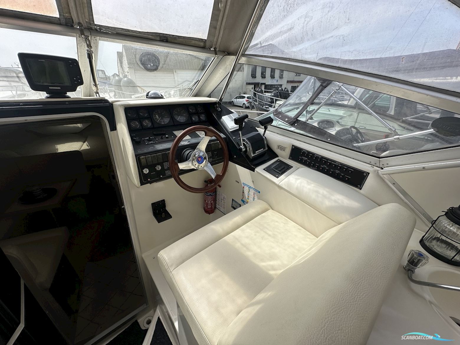 Bayliner 3055 Sunbridge