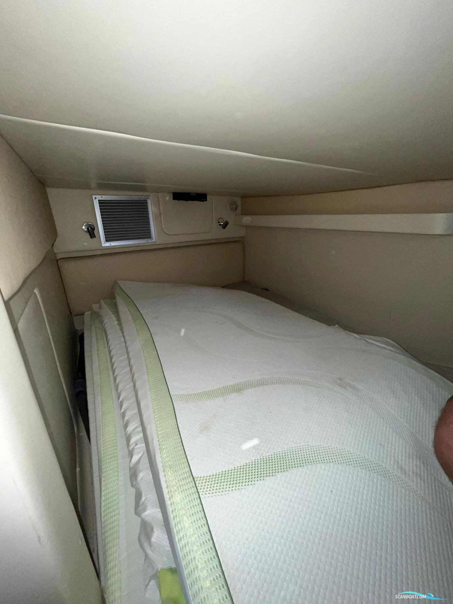 Bayliner 325