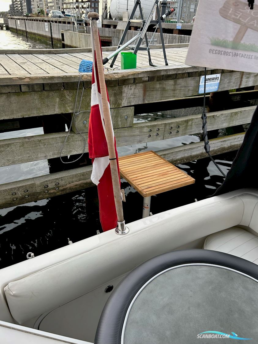 Bayliner 3255 Avanti