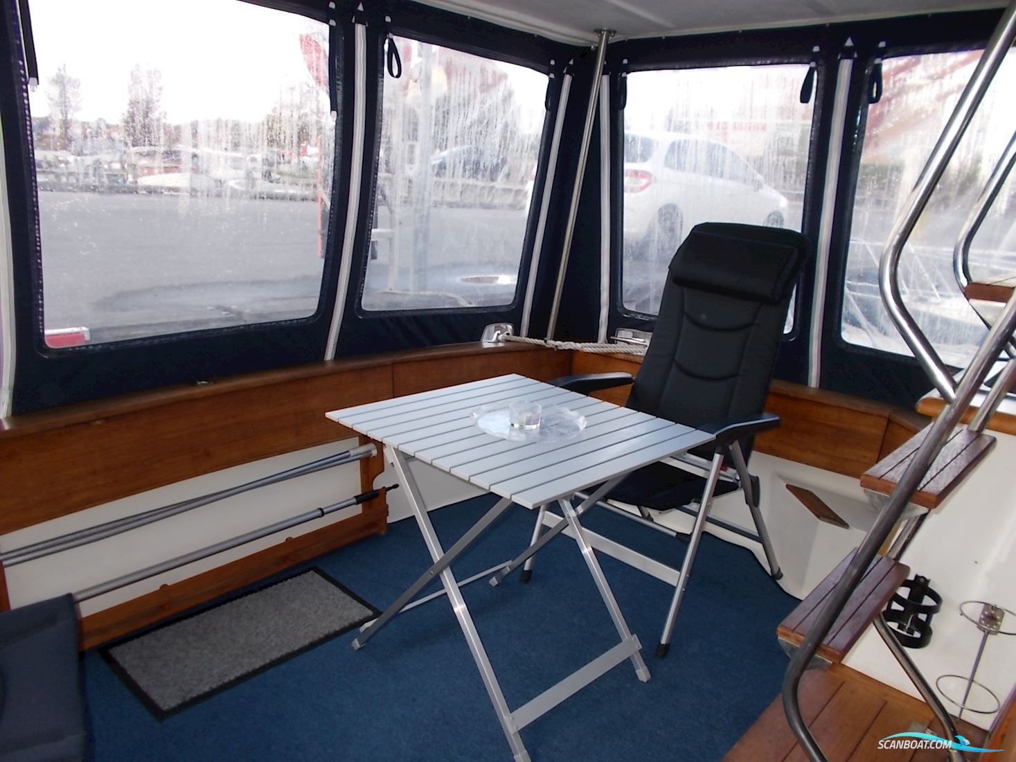 Bayliner 3288 Flybridge Flot Stand