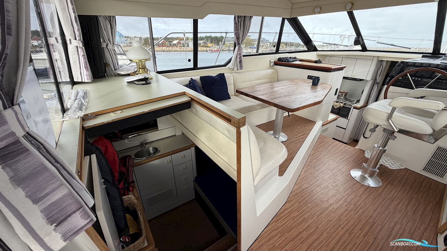 Bayliner 3688 Fly