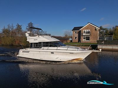 Bayliner 3688 Flybridge Motorboot 1992, mit Hino/US Marine motor, Niederlande